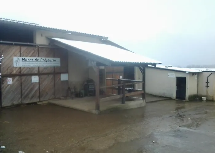 Gite De Prejeurin